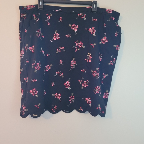 Skies Are Blue Black Black Floral Print Skirt NWT - Picture 1 of 11
